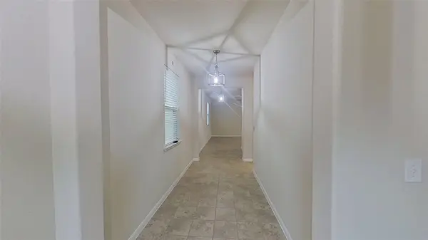 176 Mayney LN, Leander, TX 78641