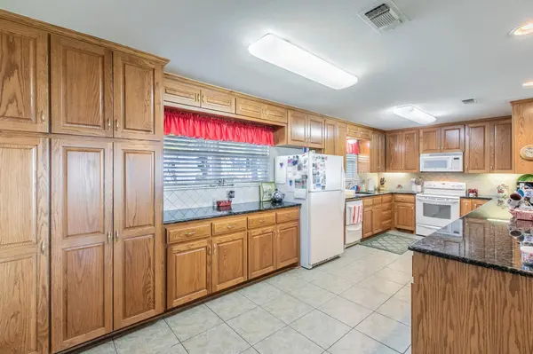 4219 Birdwatchers DR, Belton, TX 76513