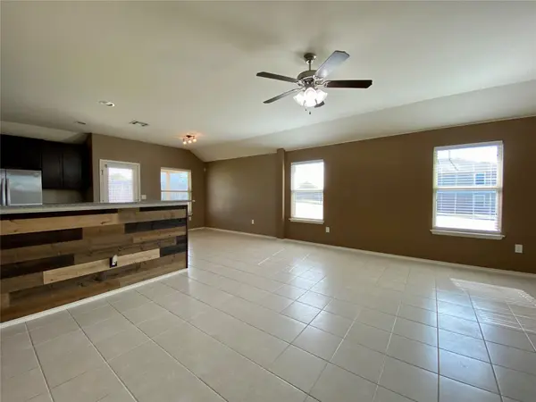466 Eagle Brook LN, Buda, TX 78610