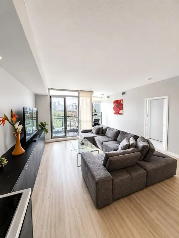 151 Dan Leckie WAY #202, Toronto C01, ON M5V 4B2