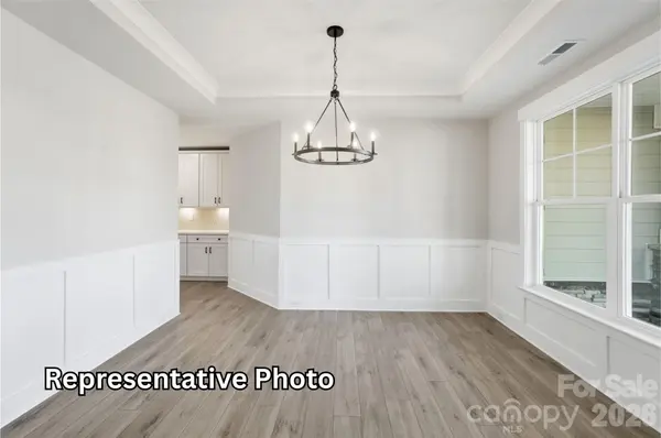 9022 Chasewood Place DR, Charlotte, NC 28227