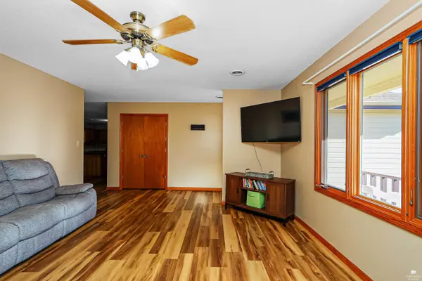 3929 Forrest LN, Manhattan, KS 66502