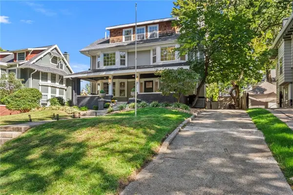 6023 Main ST, Kansas City, MO 64113