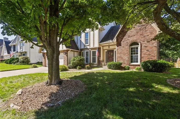 7820 N Olive ST, Kansas City, MO 64118