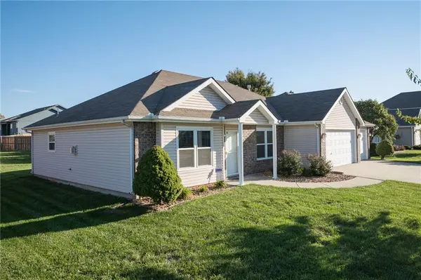 101 Sun Garden ST, Blue Springs, MO 64064