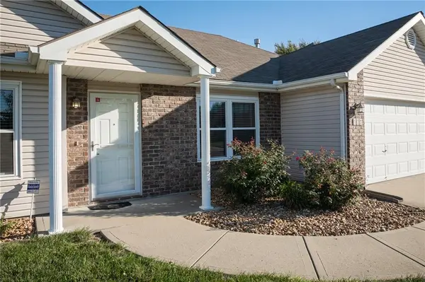 101 Sun Garden ST, Blue Springs, MO 64064