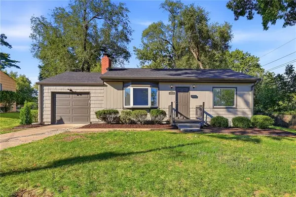 11216 W 61ST PL, Shawnee, KS 66203