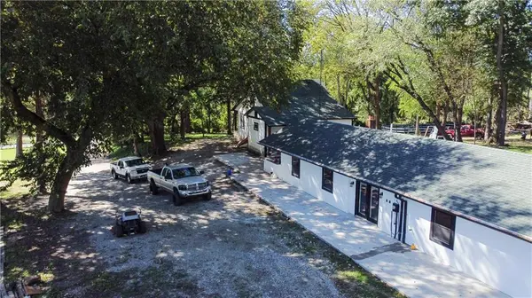 2813 Easton RD, St Joseph, MO 64503