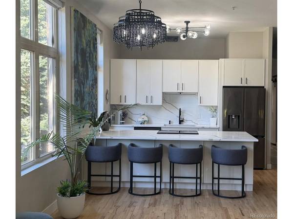 220 Roslyn #701, Denver, CO 80230
