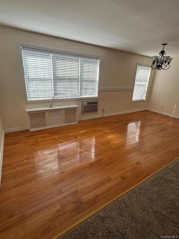 151-15 84th ST #3D, Howard Beach, NY 11414