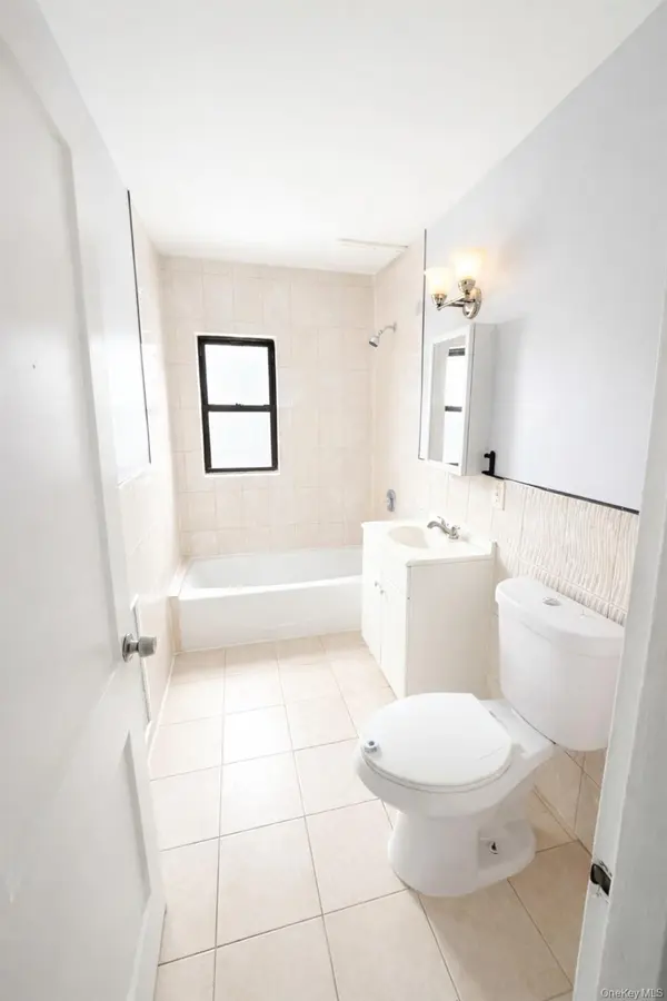 115 Long Beach RD #C, Hempstead, NY 11550