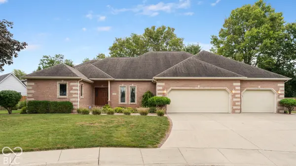 4383 Red Hawk CT S, Columbus, IN 47203