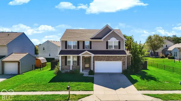 1717 Chatham PL, Danville, IN 46122