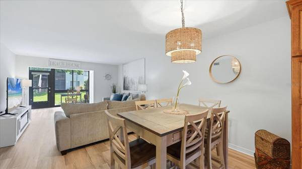 1640 STICKNEY POINT RD #40-101, Sarasota, FL 34231