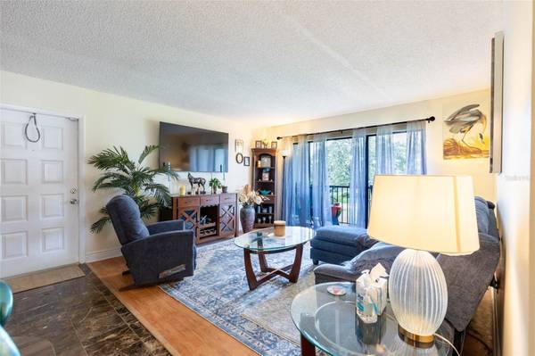 1228 S PINE RIDGE CIR #H2, Sanford, FL 32773