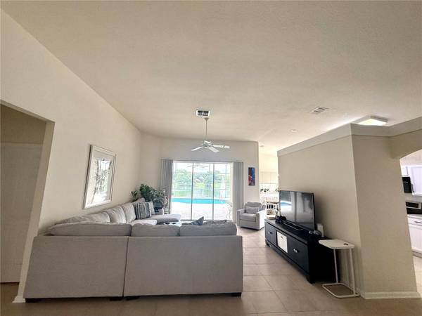 1836 EVERHART DR, Orlando, FL 32806