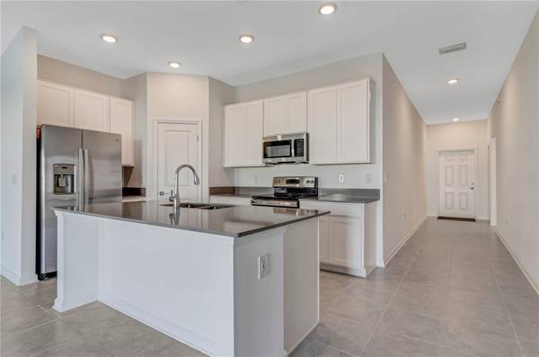 865 CITRUS RESERVE BLVD, Davenport, FL 33837