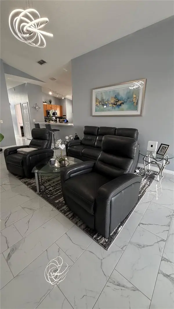952 CLEAR CREEK CIR, Clermont, FL 34714