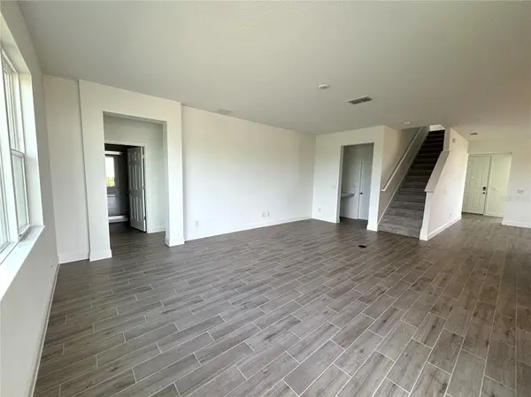 7252 ROLLING LEAF RD, Groveland, FL 34736