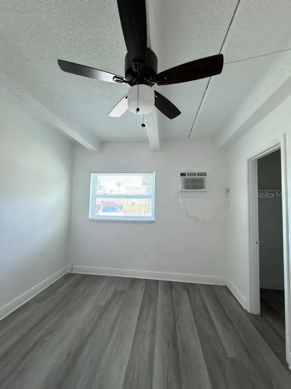 1711 DIXON BLVD #201, Cocoa, FL 32922