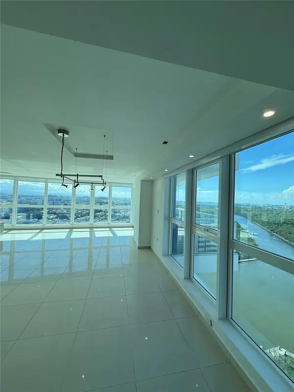 48 AVE. LUIS MUÑOZ RIVERA COND. AQUABLUE #2604, San Juan, PR 00918