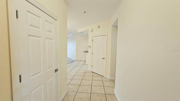 8571 AMBERJACK CIR #102, Englewood, FL 34224