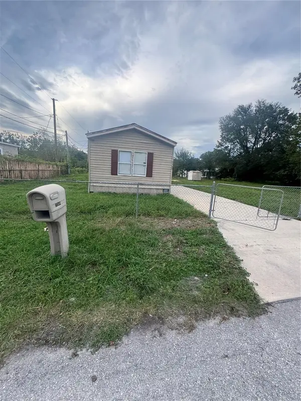 2360 PLUM AVE, Auburndale, FL 33823