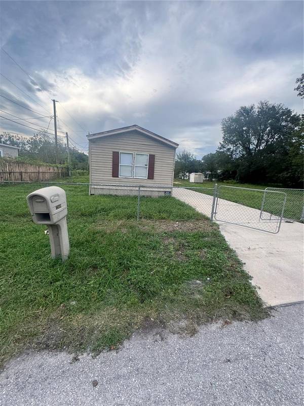 2360 PLUM AVE, Auburndale, FL 33823