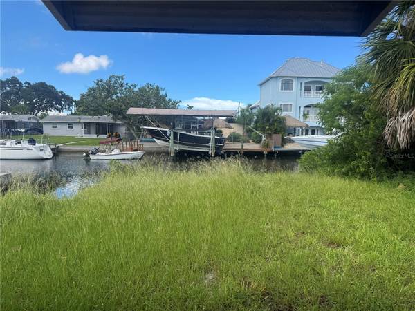 13233 SUSAN DR, Hudson, FL 34667