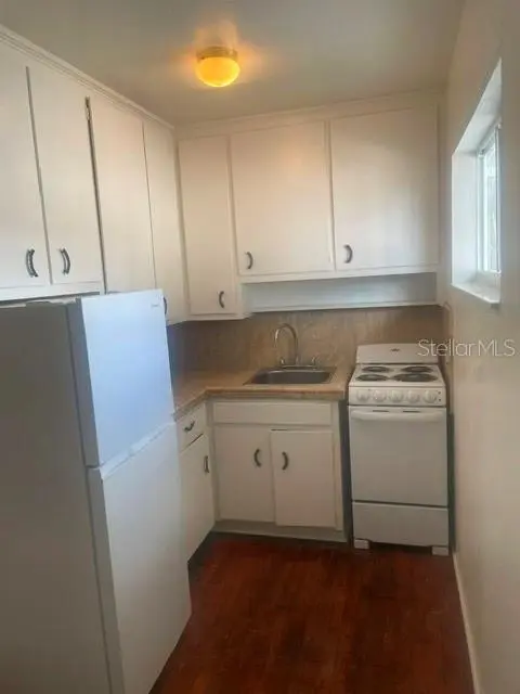 2919 DARTMOUTH AVE N, St Petersburg, FL 33713
