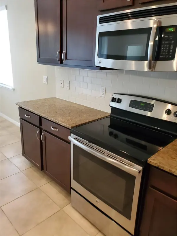 11620 STORYWOOD DR, Riverview, FL 33578