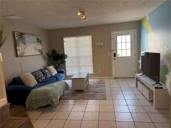 11316 GRANDVILLE DR #3G, Temple Terrace, FL 33617