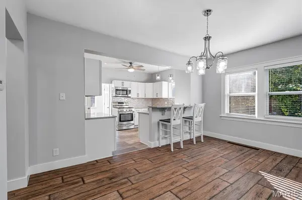 5238 Schollmeyer AVE, St Louis, MO 63109