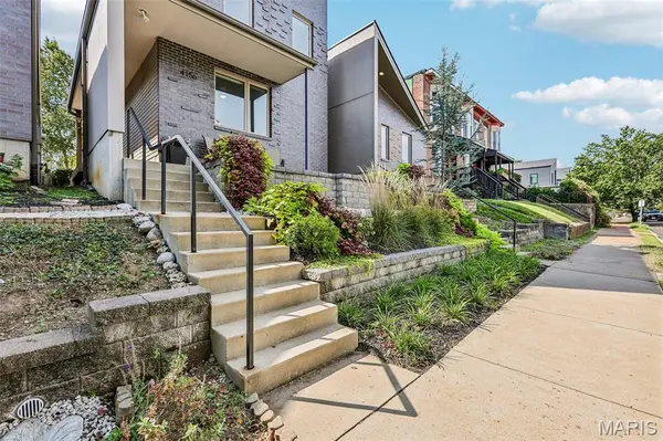 4156 Blaine AVE, St Louis, MO 63110