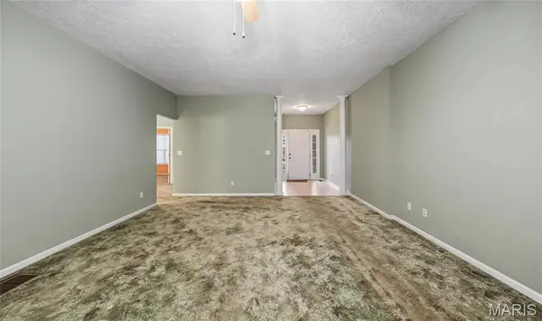 203 Sooter LN, Rolla, MO 65401