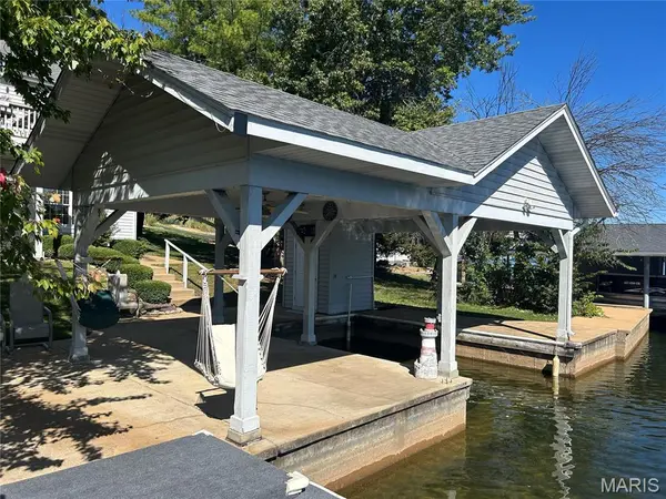 9698 W Vista DR, Hillsboro, MO 63050