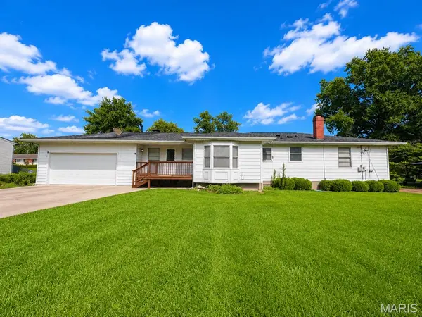 12163 Cheryl, St Louis, MO 63128