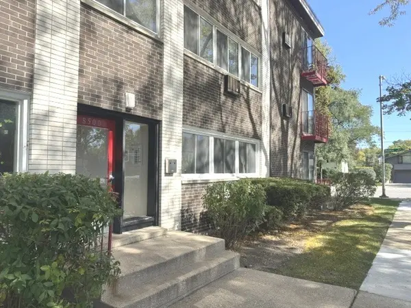 8500 Skokie BLVD #2C, Skokie, IL 60077