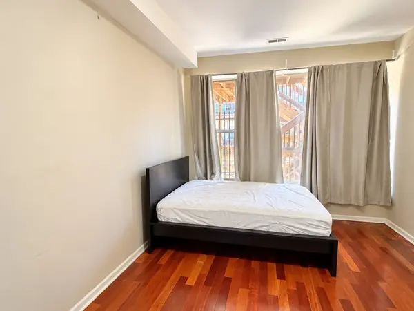 5142 S Ingleside AVE #2C, Chicago, IL 60615