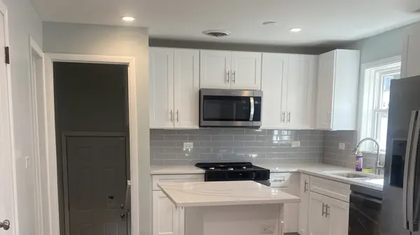 12321 S Green ST, Calumet Park, IL 60827