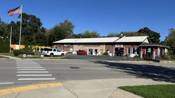 622-628 Grand AVE, Waukegan, IL 60085