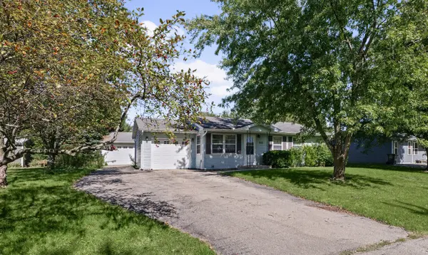 512 Ridge RD, Philo, IL 61864