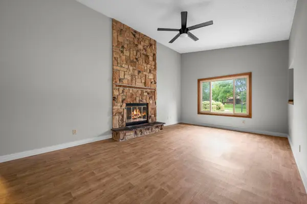 5451 Upper 147th ST W, Apple Valley, MN 55124