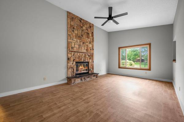 5451 Upper 147th ST W, Apple Valley, MN 55124