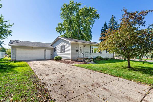 500 13th AVE SE, Waseca, MN 56093