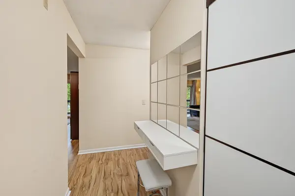 3200 Virginia AVE S #215, Saint Louis Park, MN 55426