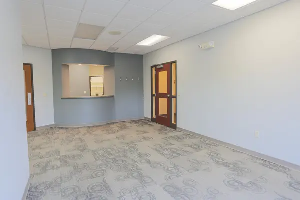 1561 Commerce CT #200, River Falls, WI 54022