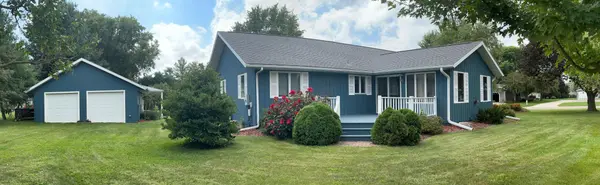 110 Angelique AVE, Wabasha, MN 55981