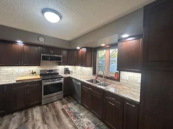 1100 Columbine DR, Marshall, MN 56258