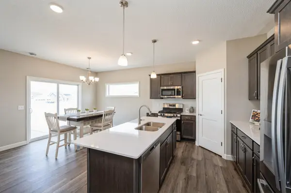 290 Emmy LN, Hanover, MN 55341